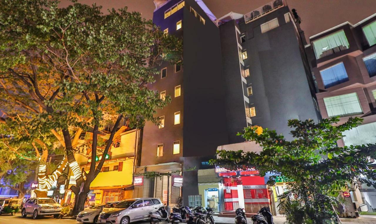 Jagadish Brigade Hotel Bangalore Exterior foto