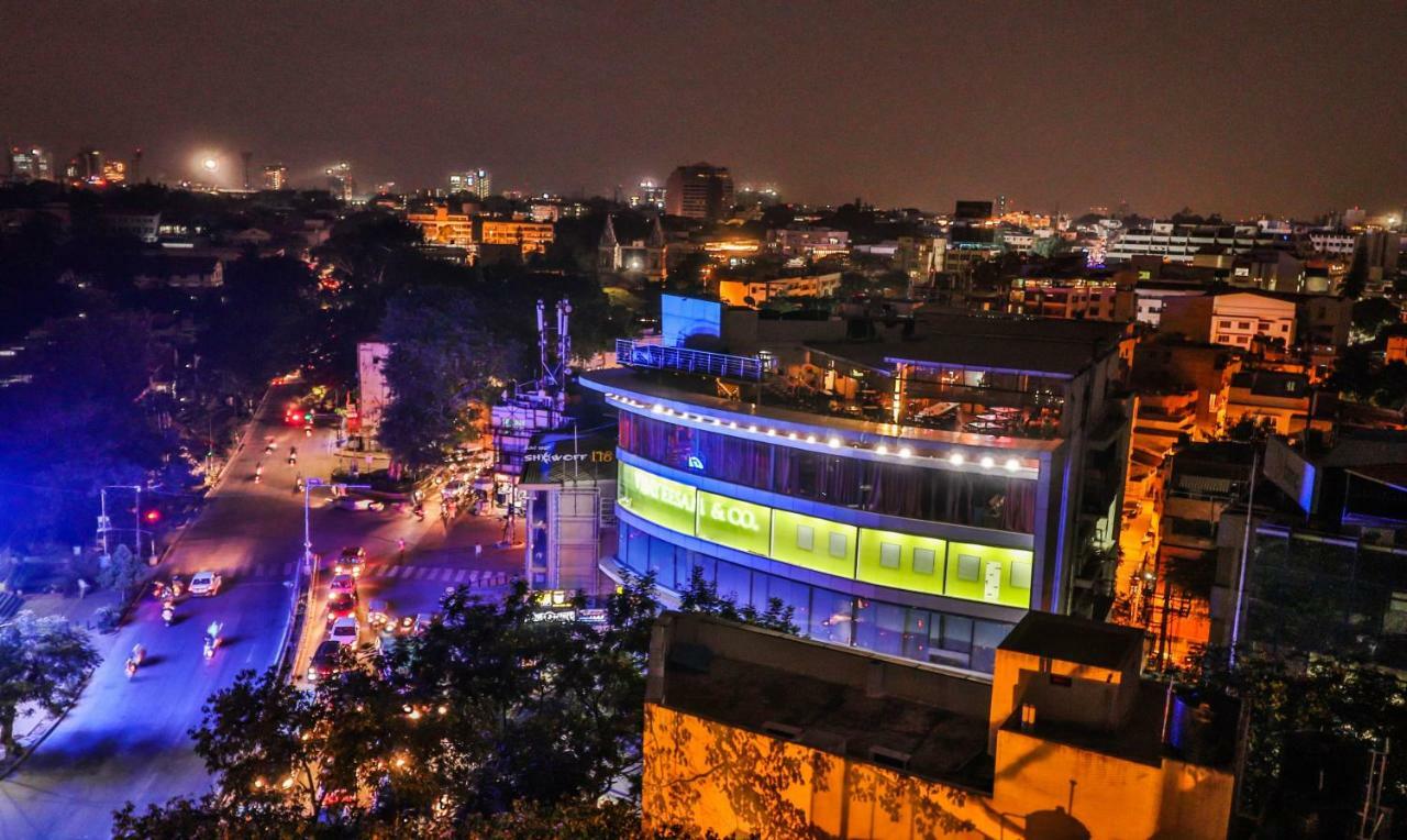 Jagadish Brigade Hotel Bangalore Exterior foto